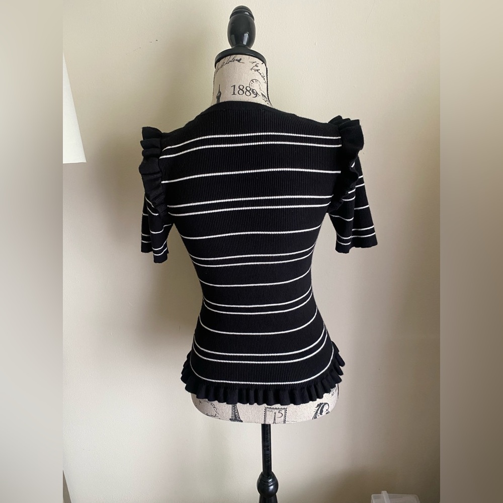 Laundry Shelli Segal black white stripe knit ruffle short sleeve blouse - Picture 6 of 13